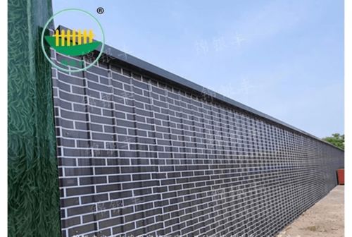 工地圍擋與護欄設(shè)施的應用與重要性 以新鄉(xiāng)、商丘、洛陽為例